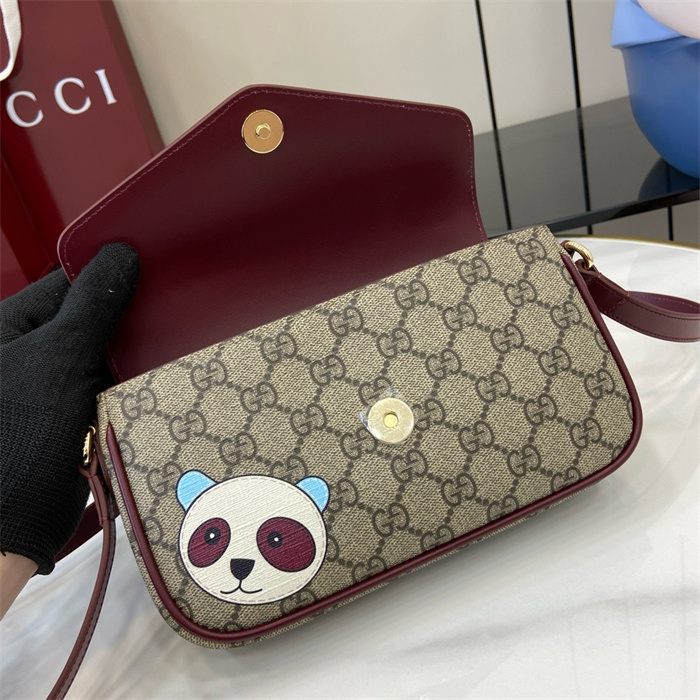 GUCCI 구찌 팬더 GG 디테일 미니 숄더백 818764 2024/신상