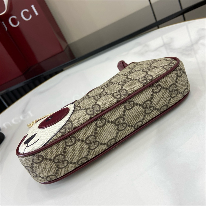 GUCCI 구찌 팬더 GG 디테일 미니백 818763 2024/신상