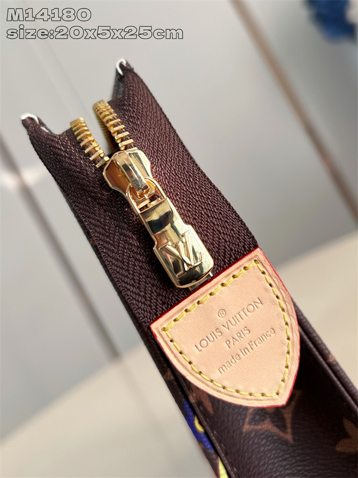 LOUIS VUITTON 루이비통 LV x TM 토일레트리 파우치 M14180 2025/신상
