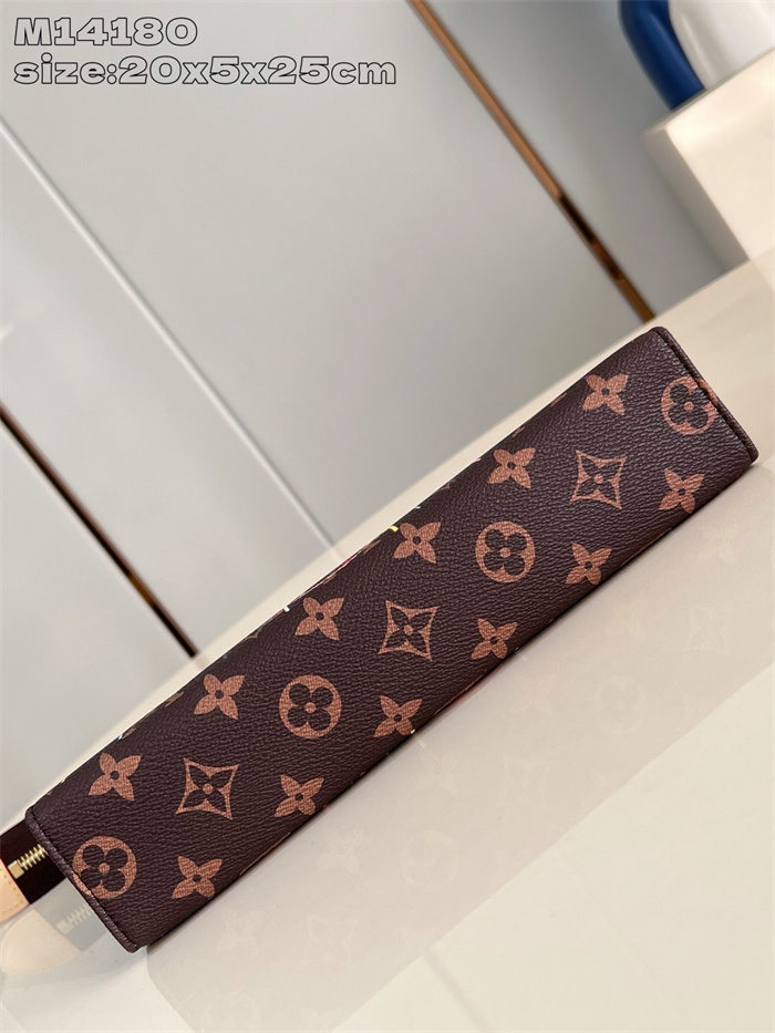 LOUIS VUITTON 루이비통 LV x TM 토일레트리 파우치 M14180 2025/신상