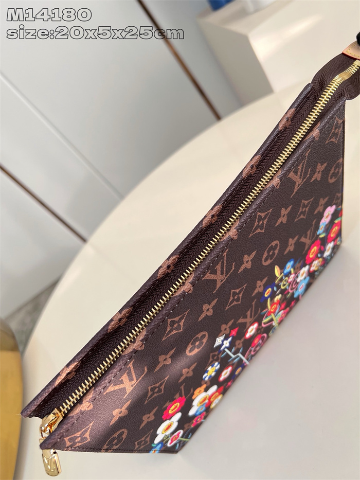 LOUIS VUITTON 루이비통 LV x TM 토일레트리 파우치 M14180 2025/신상