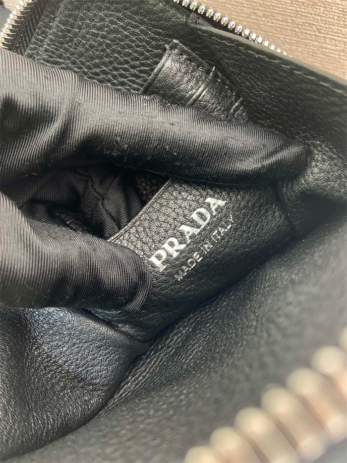 PRADA 프라다 폰백 힙색 2VH195 2025/신상