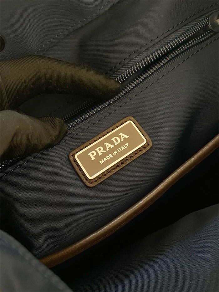 PRADA 프라다 리나일론 가죽 백팩 2VZ135A 2025/신상