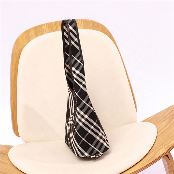 BURBERRY 버버리 호보백 B67915 2025/신상 2COLOR