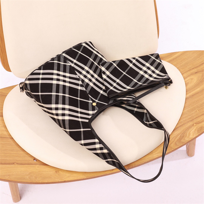 BURBERRY 버버리 호보백 B67915 2025/신상 2COLOR