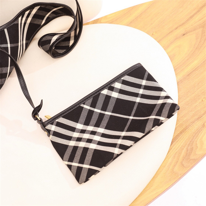 BURBERRY 버버리 호보백 B67915 2025/신상 2COLOR