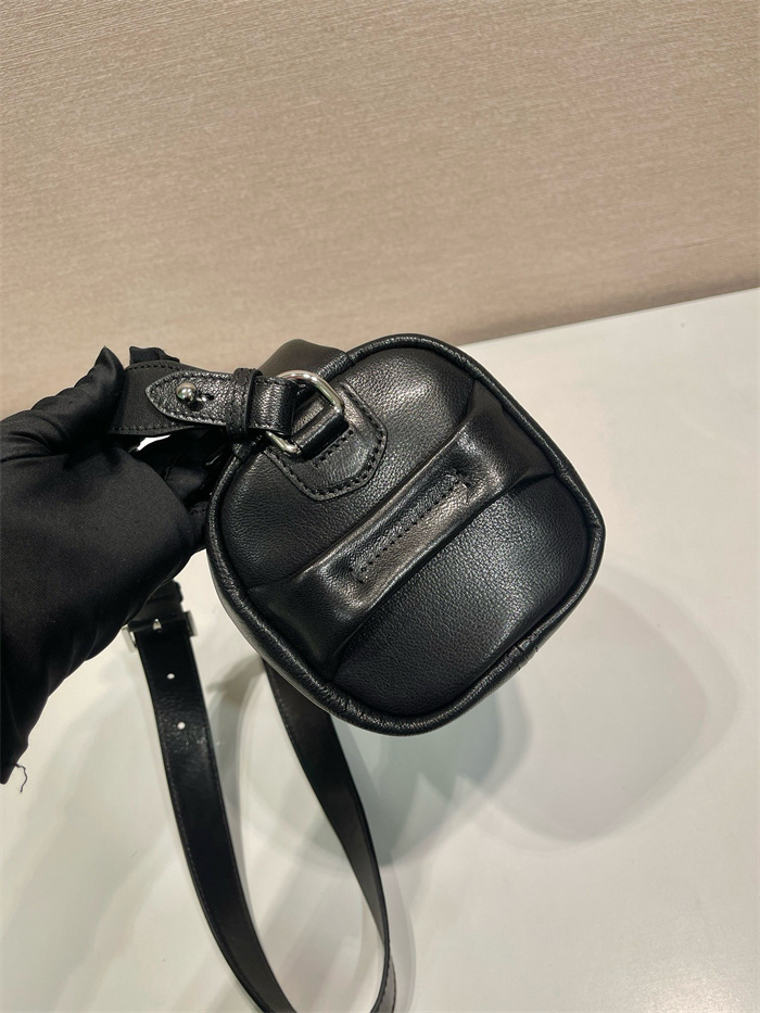 PRADA 프라다 나파 가죽 숄더백 2VH188