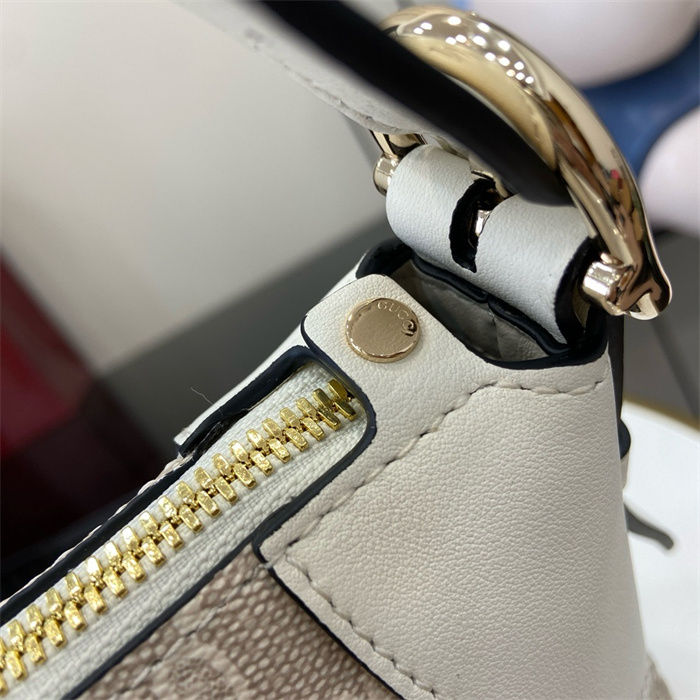 GUCCI 구찌 GG 엠블럼 스몰 숄더백 815218