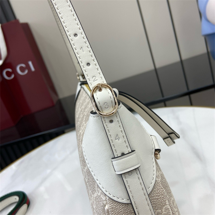 GUCCI 구찌 GG 엠블럼 스몰 숄더백 815218