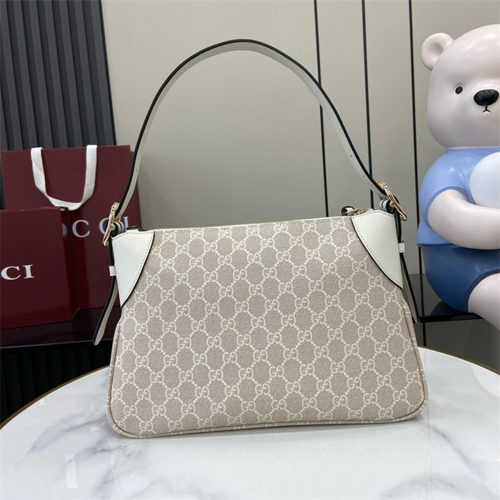 GUCCI 구찌 GG 엠블럼 미디엄 숄더백 815216