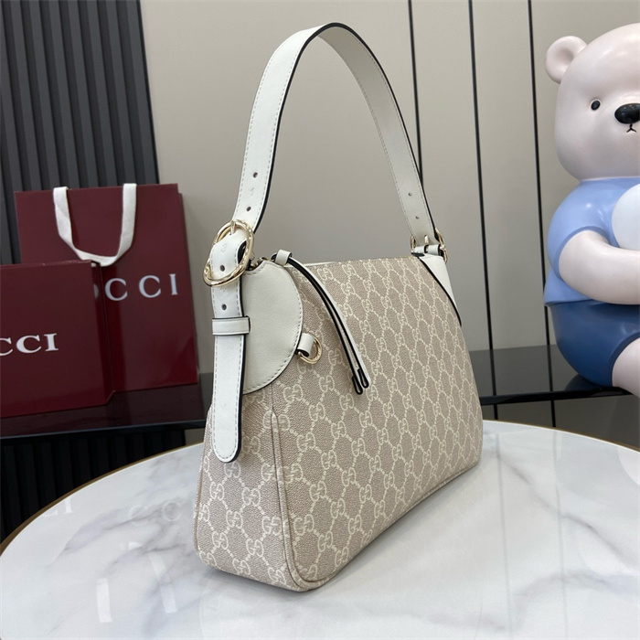 GUCCI 구찌 GG 엠블럼 미디엄 숄더백 815216