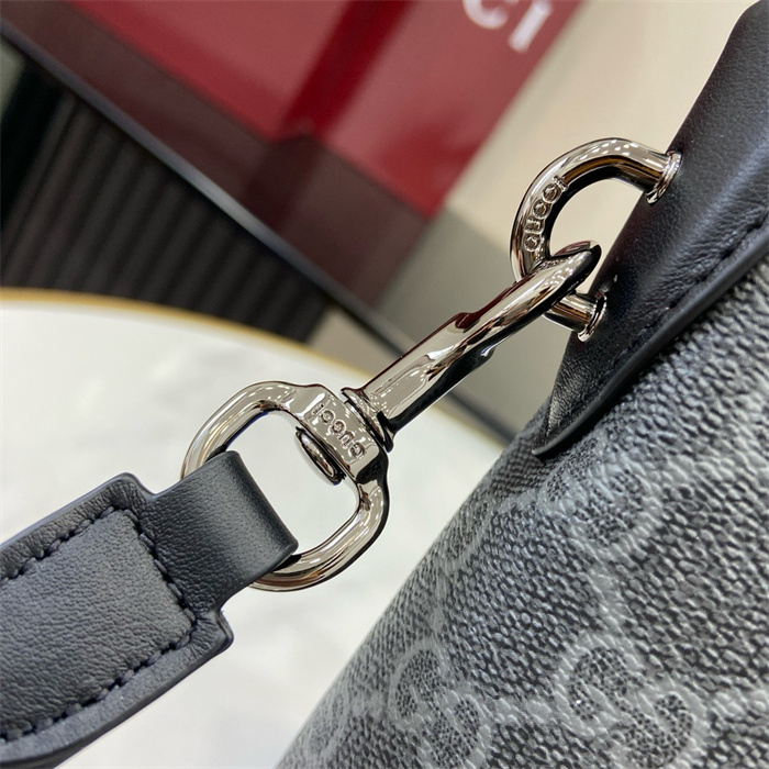 GUCCI 구찌 클러치백 GG 엠블럼 821156