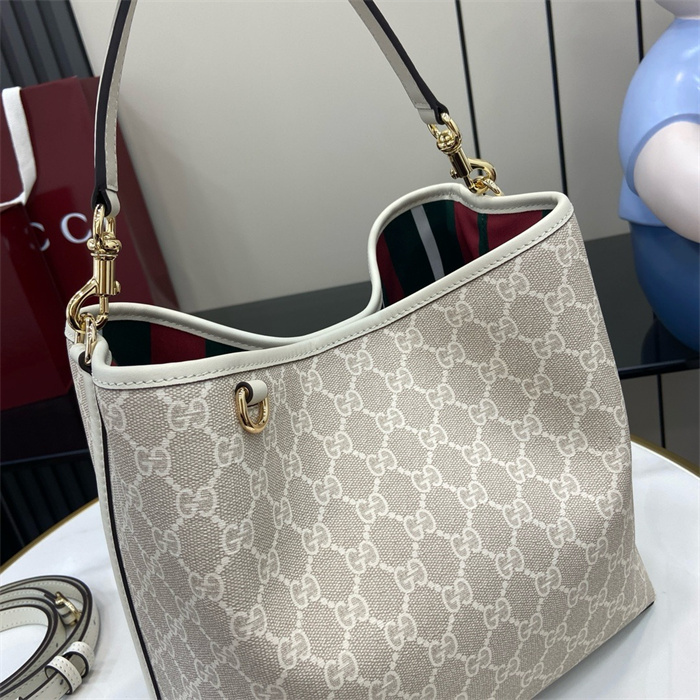 GUCCI 구찌 GG 엠블럼 스몰 숄더백 815103