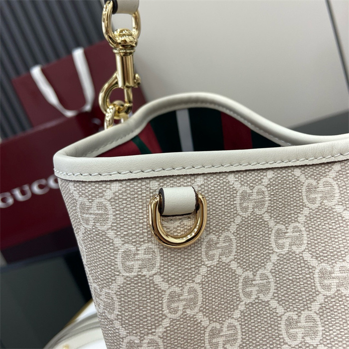 GUCCI 구찌 GG 엠블럼 스몰 숄더백 815103