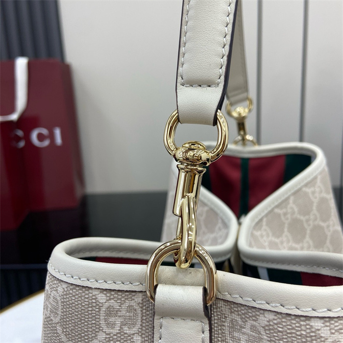 GUCCI 구찌 GG 엠블럼 스몰 숄더백 815103