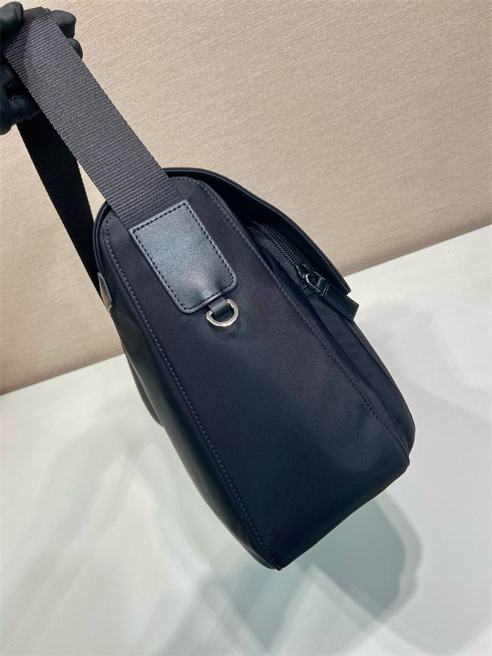 PRADA 프라다 메신저 백 1BD698