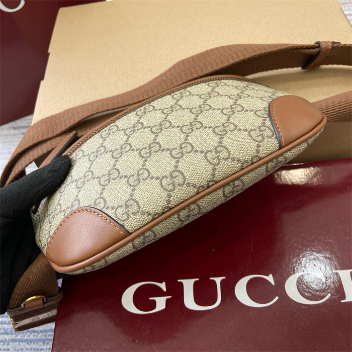 GUCCI 구찌 GG 엠블럼 벨트백 스몰 821165
