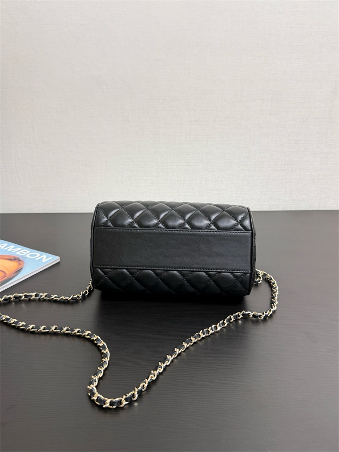 CHANEL 샤넬 미니 볼링백 AS6904