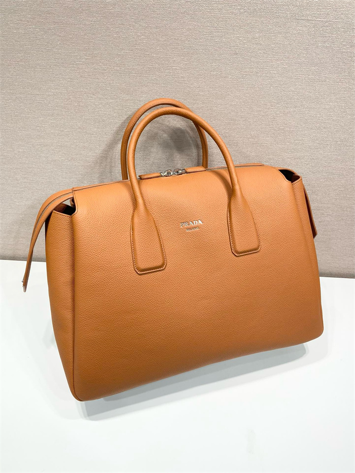 PRADA 프라다 가죽 여행 가방 보스턴백 2VC035