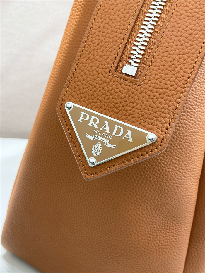 PRADA 프라다 가죽 여행 가방 보스턴백 2VC035