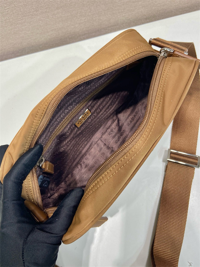 PRADA 프라다 리나일론 숄더백 1BC167