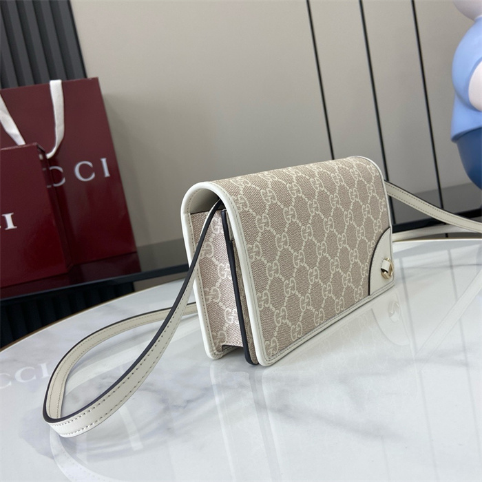 GUCCI 구찌 GG 엠블럼 수퍼 미니 숄더백 820688