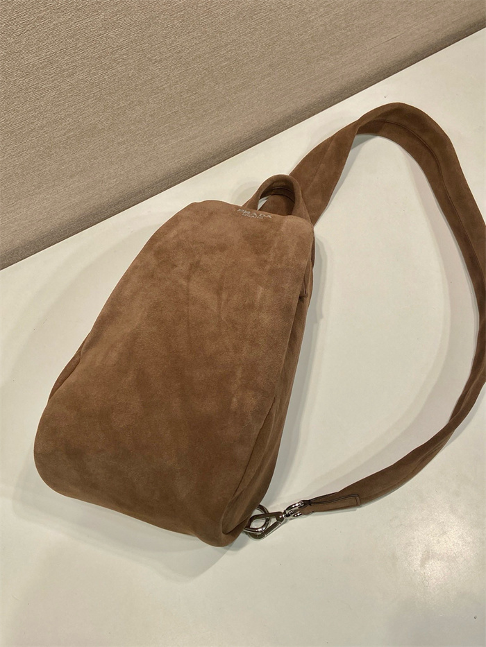 PRADA 프라다 스웨이드 백팩 2VZ114