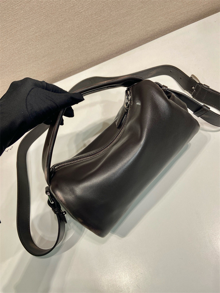 PRADA 프라다 나파 가죽 숄더백 2VH188