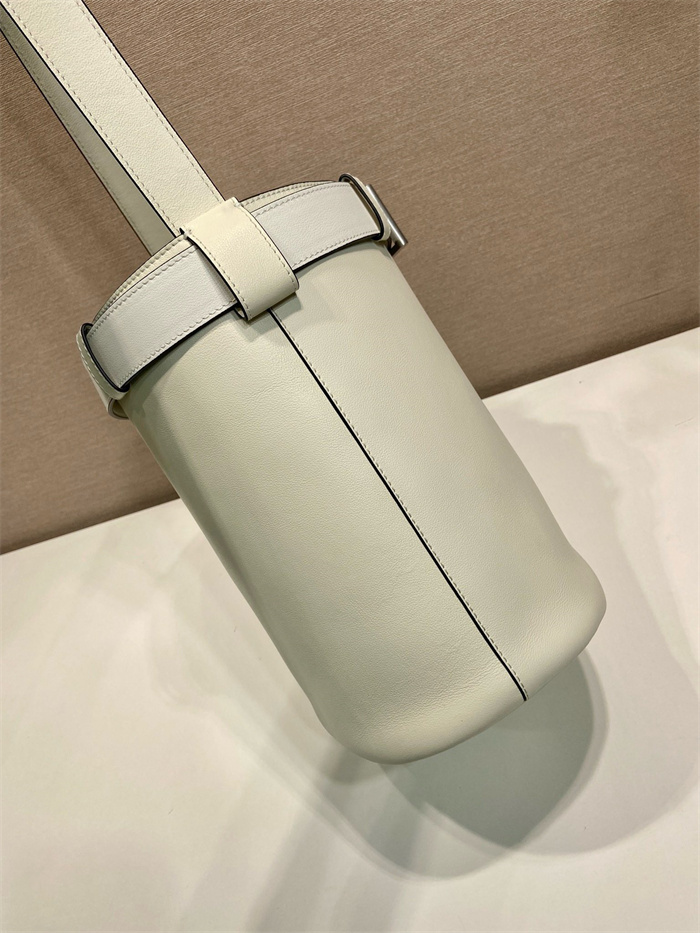 PRADA 프라다 버킷백 1BE085
