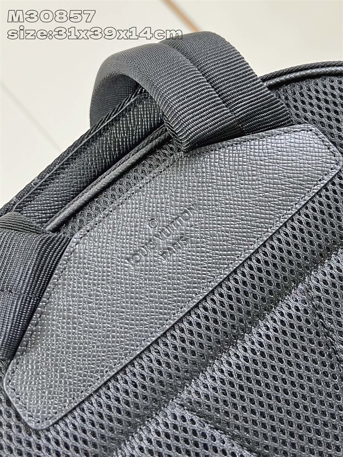 LOUIS VUITTON 루이비통 타이거 아드리앙 백팩 M30857