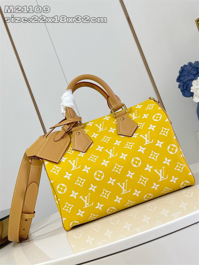 LOUIS VUITTON 루이비통 스피디 P9 반둘리에 30 모노그램 M21109