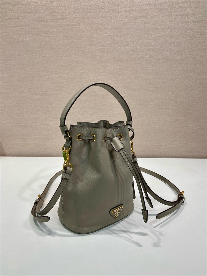 PRADA 프라다 리에디션 1978 가죽 미니 버킷백 1BE067
