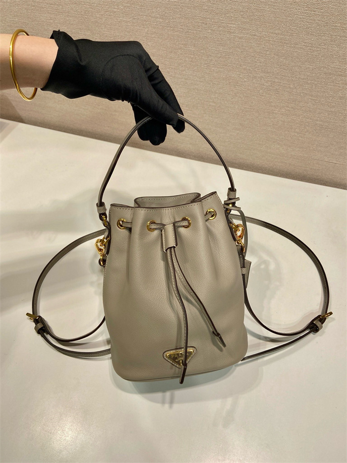 PRADA 프라다 리에디션 1978 가죽 미니 버킷백 1BE067