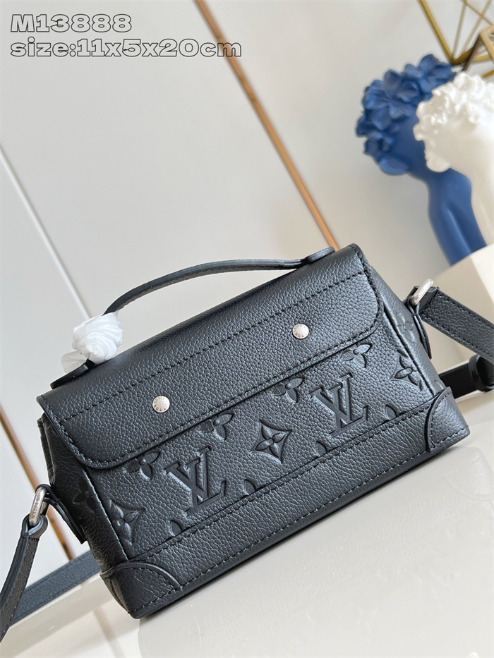 LOUIS VUITTON 루이비통 웨어러블 크로스백 M13888