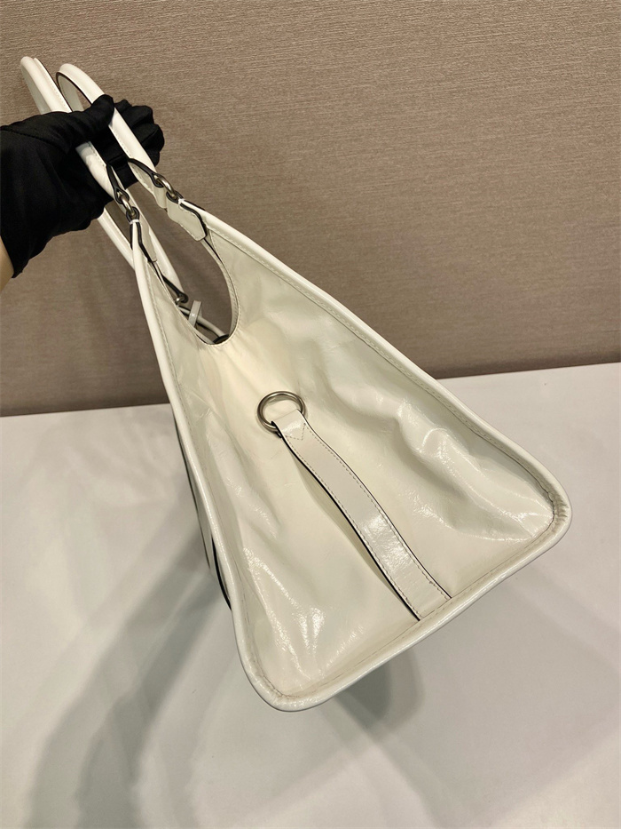 PRADA 프라다 가죽 토트백 1BG570