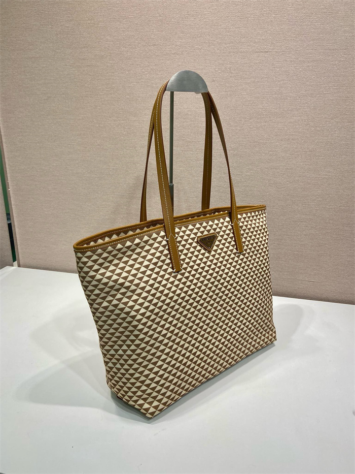 PRADA 프라다 쇼핑 토트백 1BD552