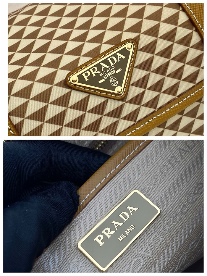 PRADA 프라다 삼각 로고 심볼 자수 리나일론 숄더백 1BD383