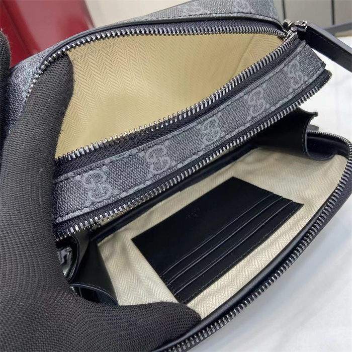 GUCCI 구찌 GG 엠블럼 슈퍼 미니백 821217