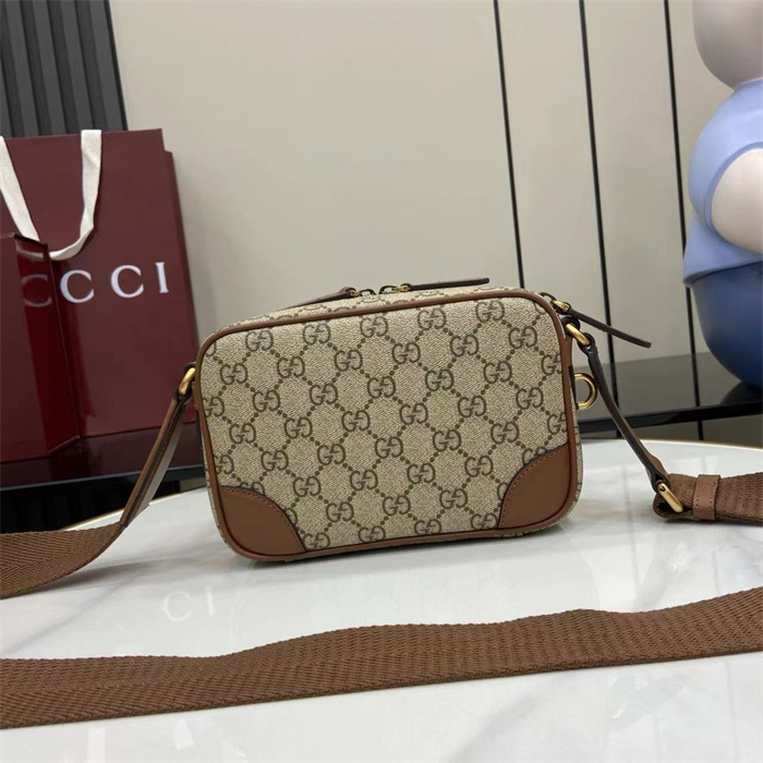 GUCCI 구찌 GG 엠블럼 슈퍼 미니백 821217