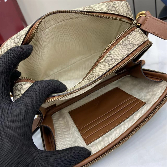 GUCCI 구찌 GG 엠블럼 슈퍼 미니백 821217