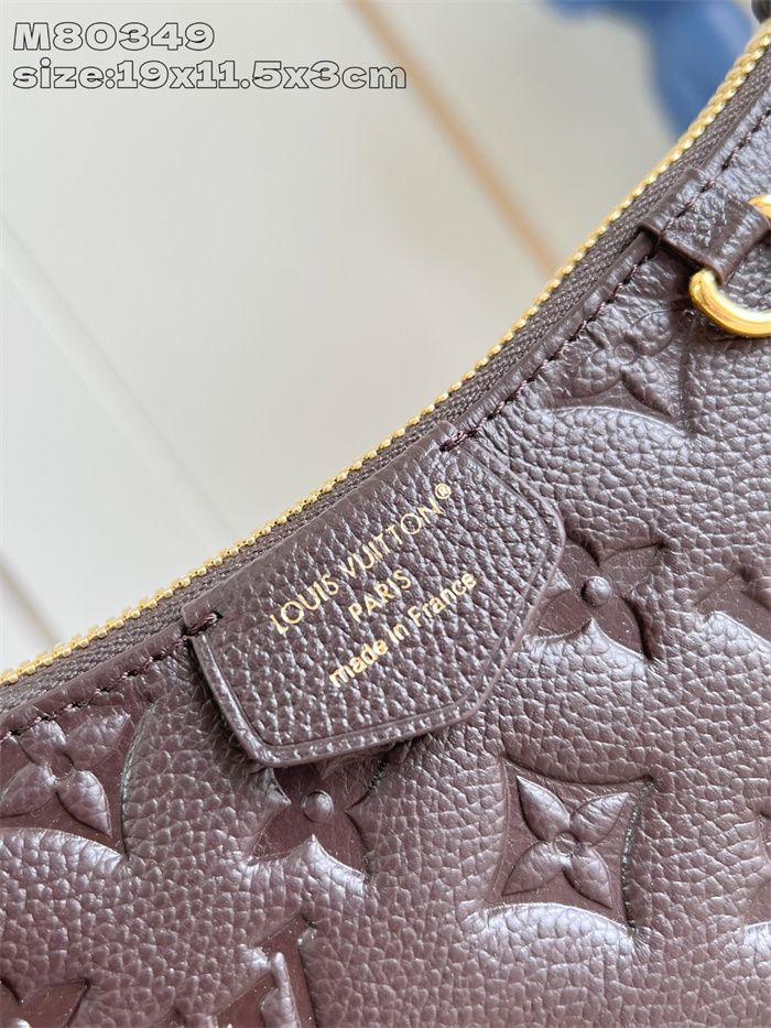 LOUIS VUITTON 루이비통 이지 파우치 온 스트랩 숄더백 M80349