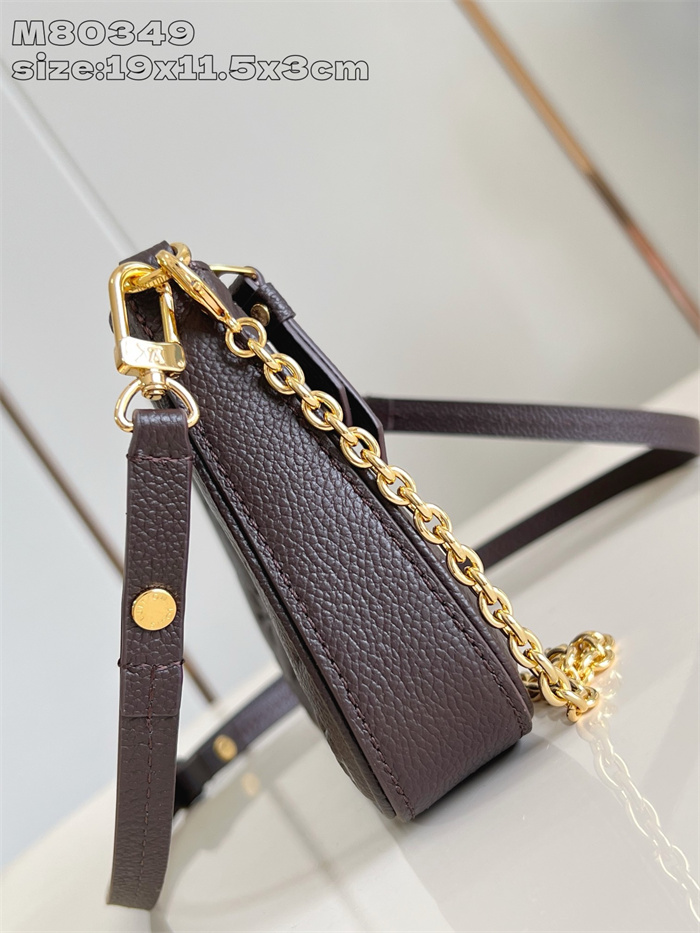 LOUIS VUITTON 루이비통 이지 파우치 온 스트랩 숄더백 M80349
