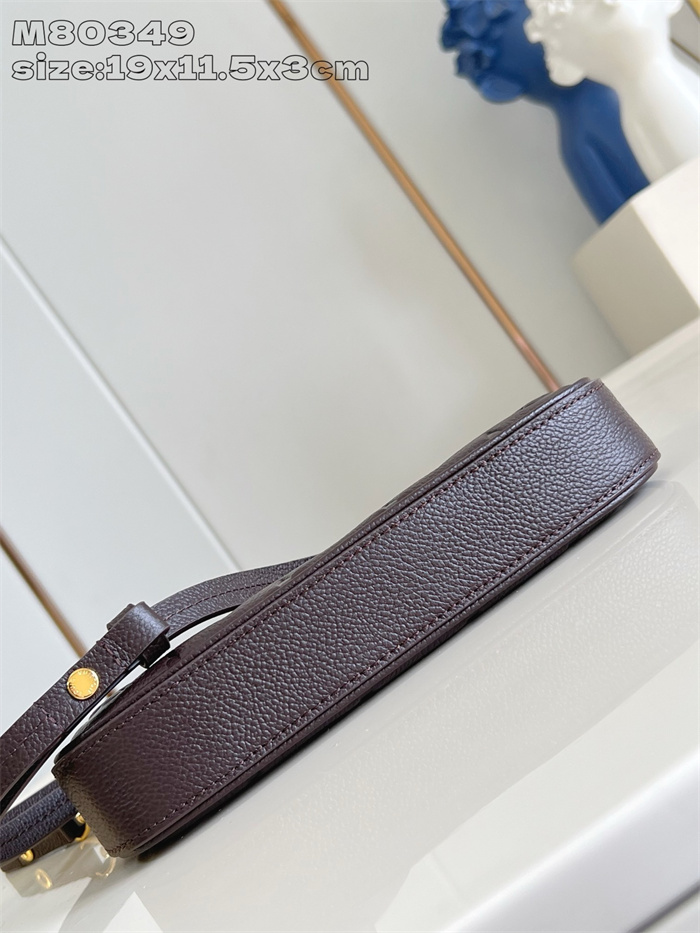 LOUIS VUITTON 루이비통 이지 파우치 온 스트랩 숄더백 M80349