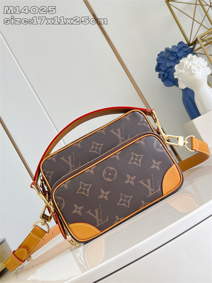 LOUIS VUITTON 루이비통 퍼렐윌리엄스 크로스백 M14025