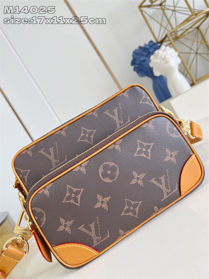 LOUIS VUITTON 루이비통 퍼렐윌리엄스 크로스백 M14025