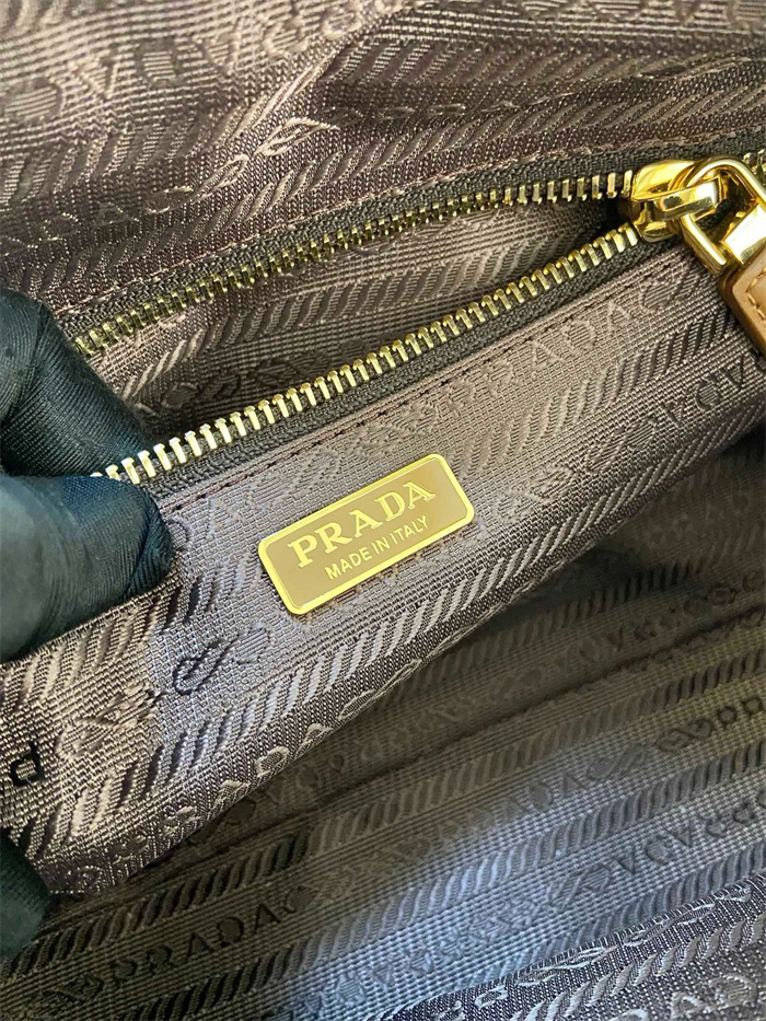 PRADA 프라다 토트백 1BB127