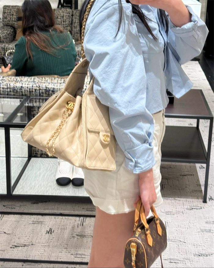CHANEL 샤넬 버킷백 AS1051-8 2SIZE