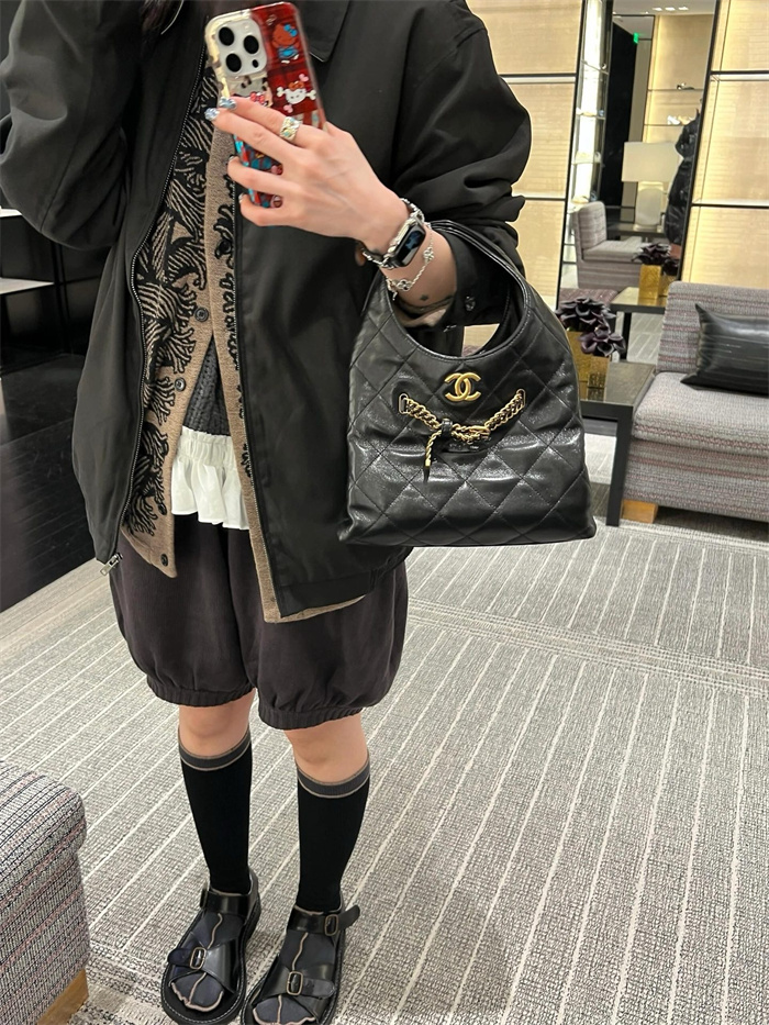 CHANEL 샤넬 호보백 AS5011