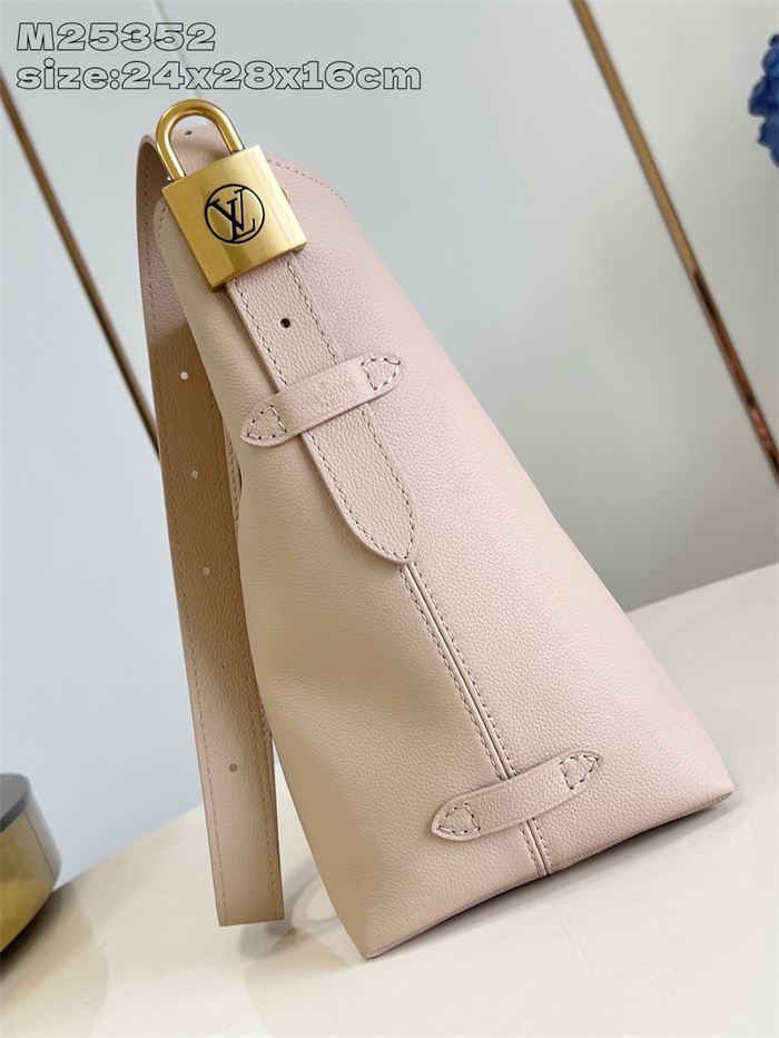 LOUIS VUITTON 루이비통 로우 키 호보 숄더백 PM M25352
