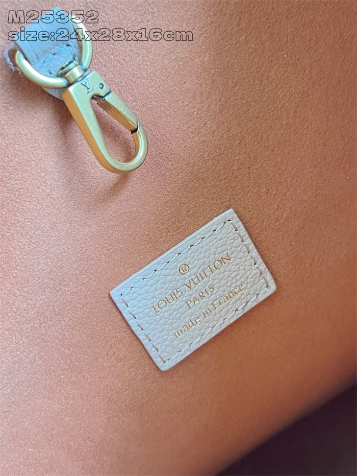 LOUIS VUITTON 루이비통 로우 키 호보 숄더백 PM M25352